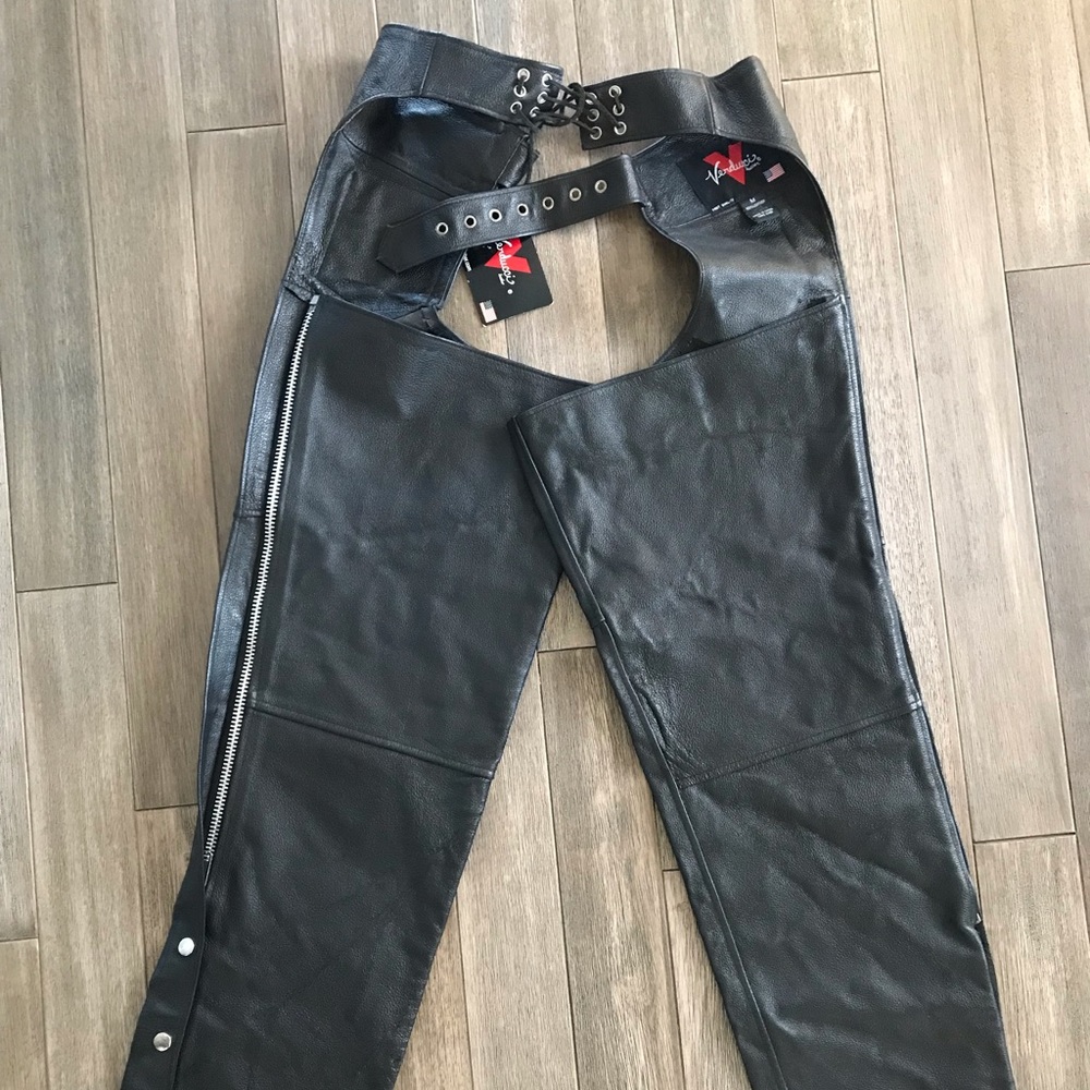 NWT VERDUCCI GENUINE LEATHER CHAPS